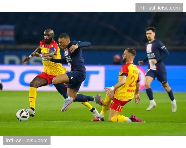 数据模型仍将巴黎夺冠概率定为83%，朗斯登顶被视为暂时现象